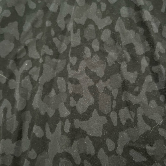 Lululemon Razorback Tank Top - Picture 4 of 4